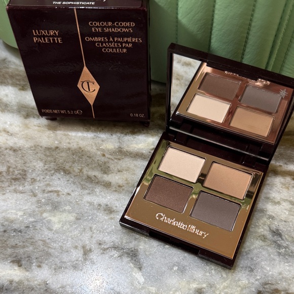 Charlotte Tilbury Eyeshadow Palette - Rich Browns - Picture 1 of 3